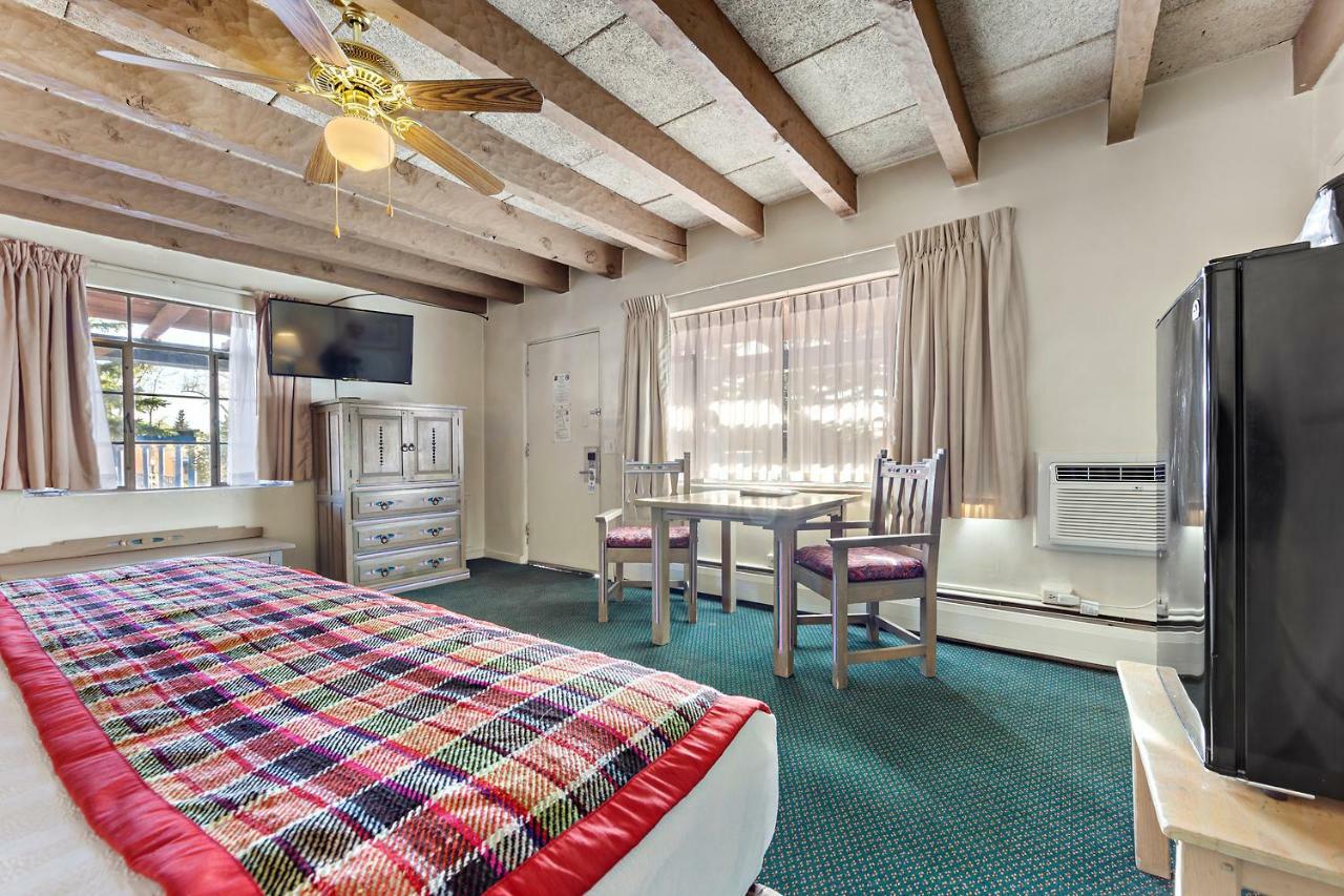 Kachina Lodge Resort And Meeting Center Taos Ngoại thất bức ảnh